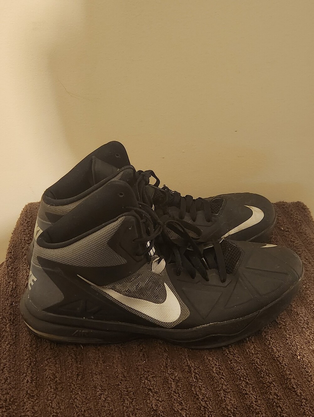 Nike Air Max Body U Mens Size 14 Black Sneakers 599418